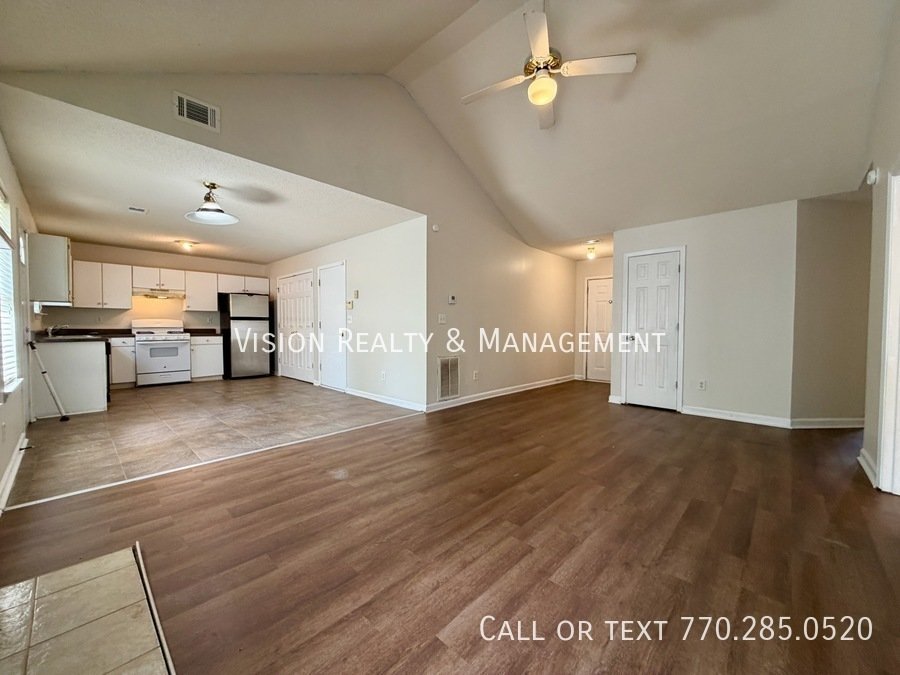 Lovely 3BD/2.5 BA In Lithonia property image