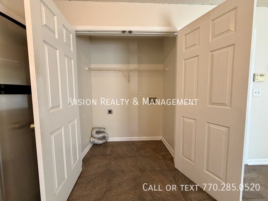 Lovely 3BD/2.5 BA In Lithonia property image