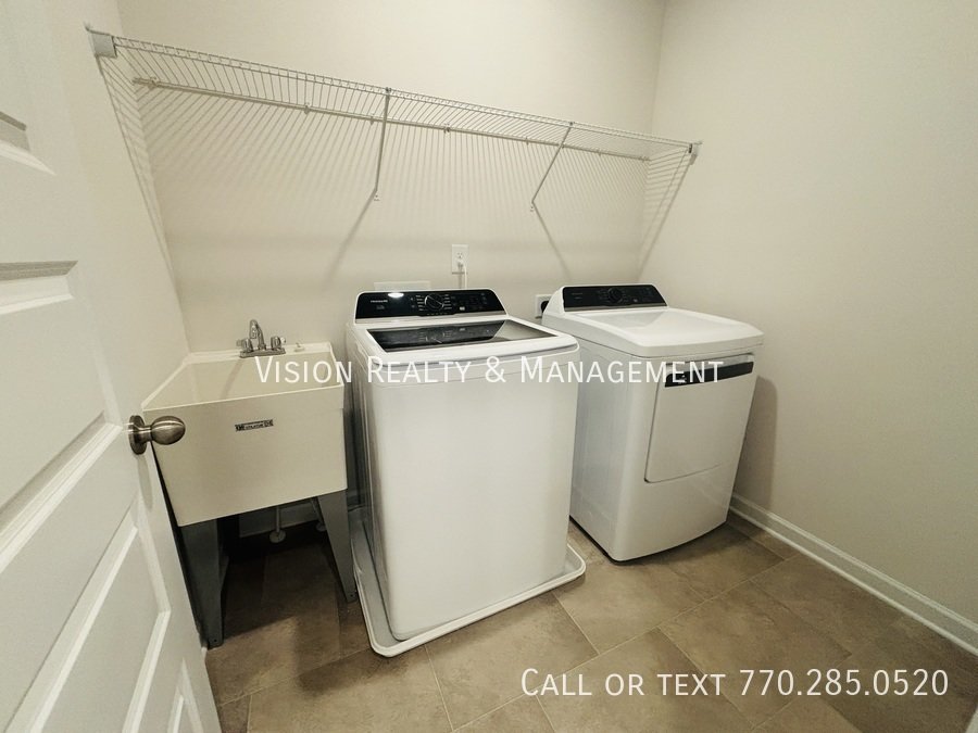 Brand New 3-Bedroom Townhome in Villa Rica,  Minutes from I-20! property image