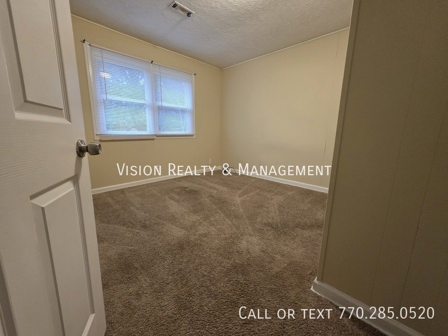 Charming 3 BR 2 BA Bowdon Home property image