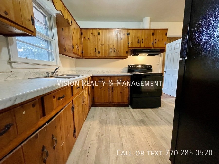 Charming 3 Bedroom Home in Lithia Springs property image