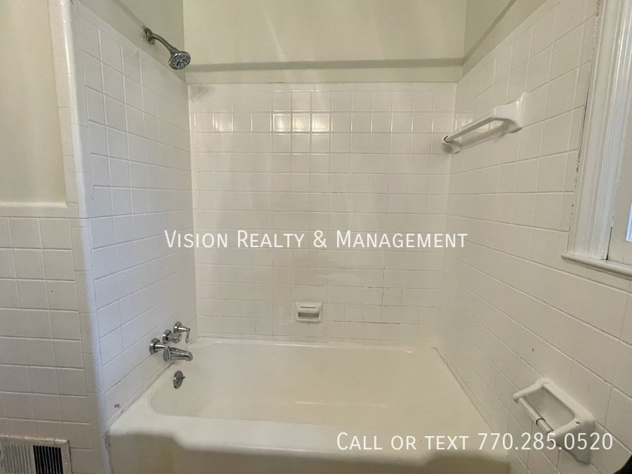 Charming 3 Bedroom Home in Lithia Springs property image