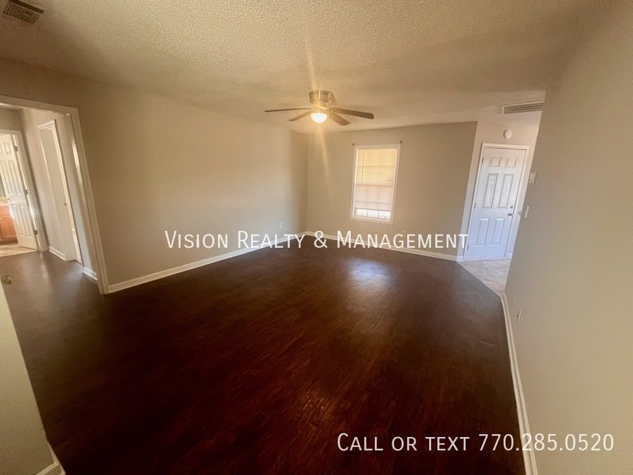 370 Lambert Overlook Circle property image