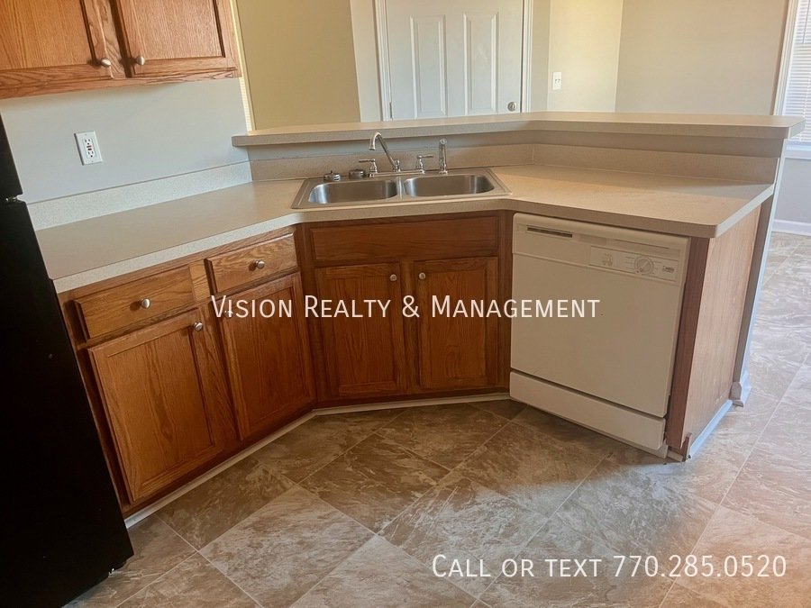 370 Lambert Overlook Circle property image