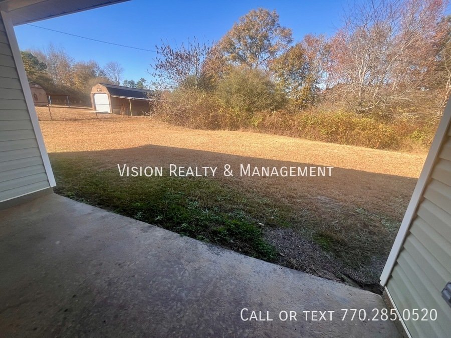 370 Lambert Overlook Circle property image