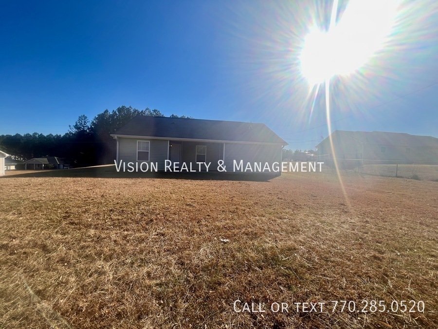 370 Lambert Overlook Circle property image