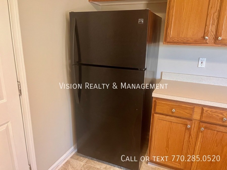 370 Lambert Overlook Circle property image