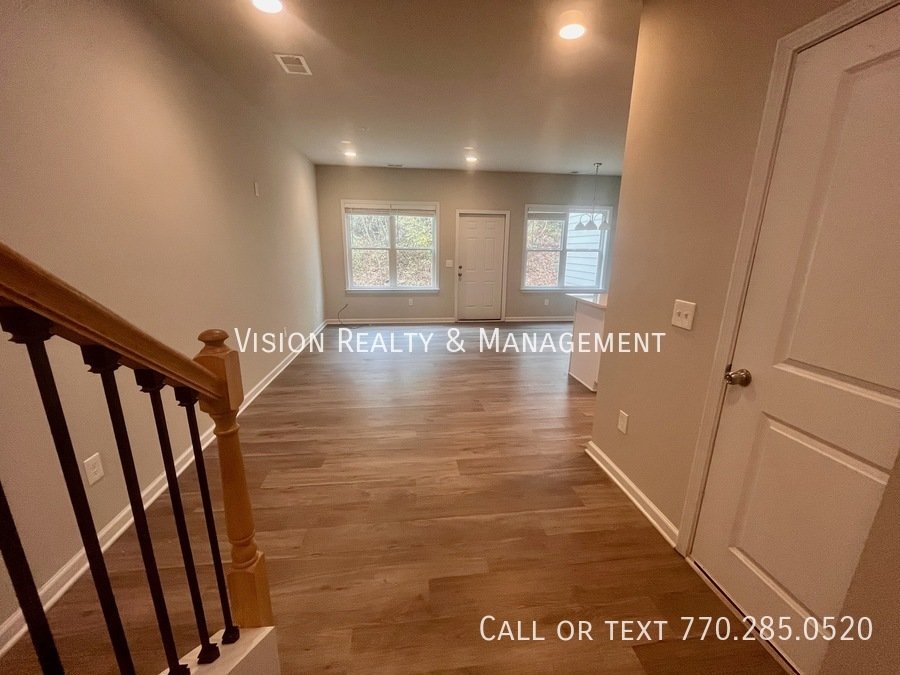 Beautiful 3 BD 2.5 BA Townhome MOVE in READY property image