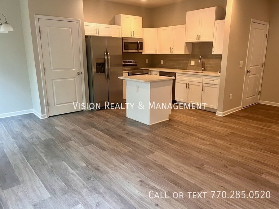 Beautiful 3 BD 2.5 BA Townhome MOVE in READY property image