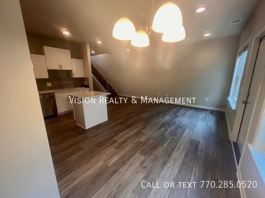 Beautiful 3 BD 2.5 BA Townhome MOVE in READY property image