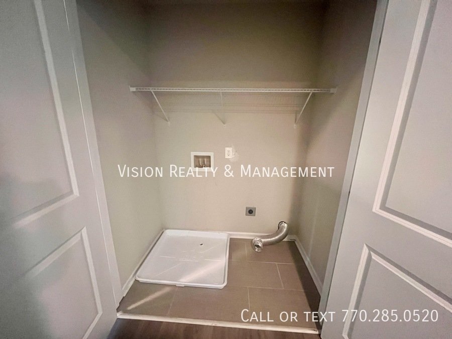 Beautiful 3 BD 2.5 BA Townhome MOVE in READY property image