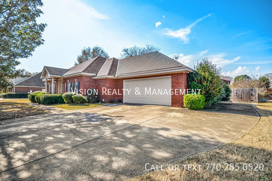 Charming 4BD/2BA In Montgomery property image