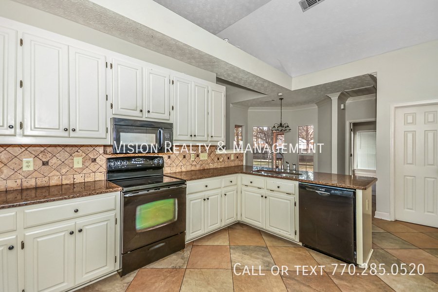 Charming 4BD/2BA In Montgomery property image
