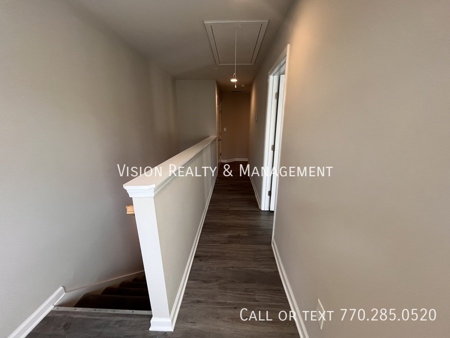 Beautiful 3 BD 2.5 BA Townhome MOVE in READY property image