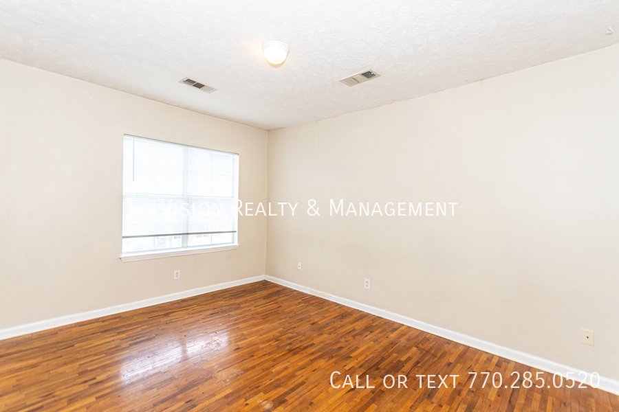 Available now, Move in Ready property image