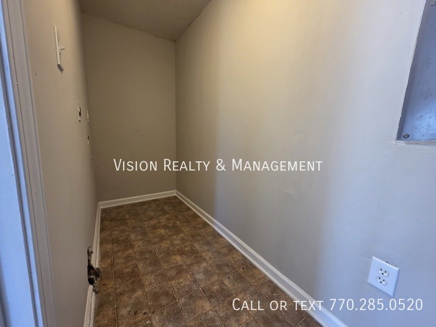 531 Old Stone Rd property image