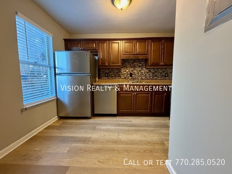 Beautiful 1BD 1.5 BA Townhome MOVE in READY property image