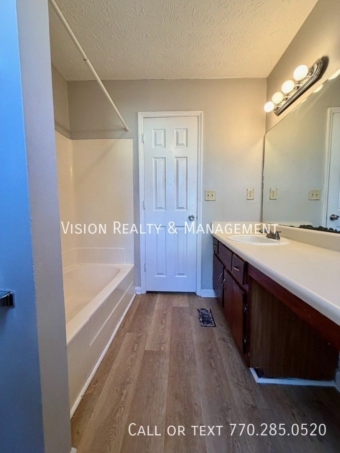 Beautiful 1BD 1.5 BA Townhome MOVE in READY property image