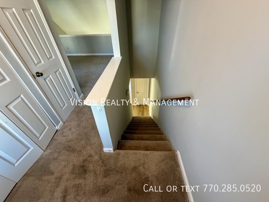 Beautiful 1BD 1.5 BA Townhome MOVE in READY property image