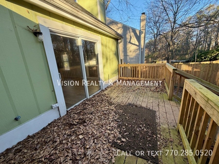 Beautiful 1BD 1.5 BA Townhome MOVE in READY property image