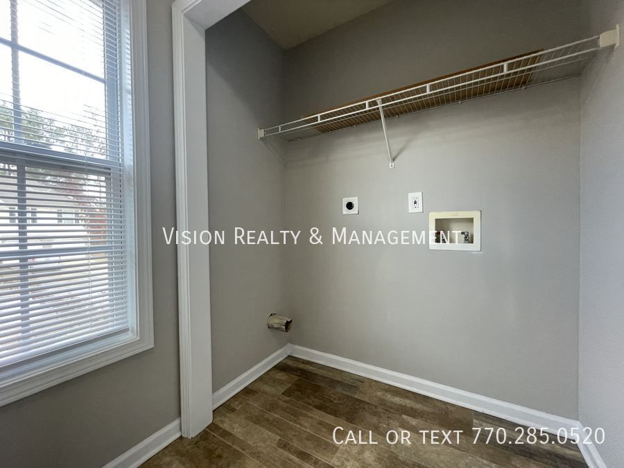 377 Oakhaven Way property image