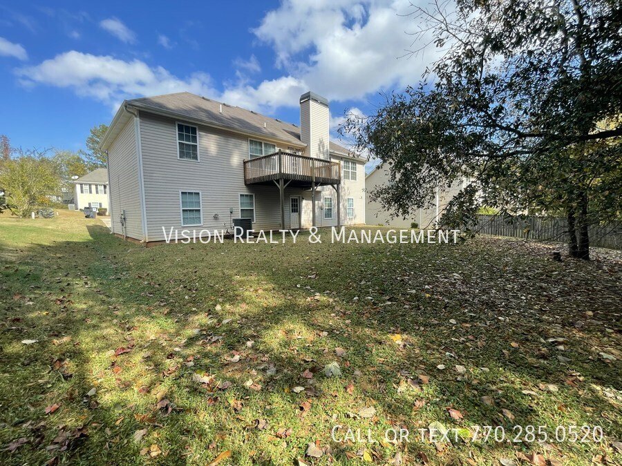 377 Oakhaven Way property image