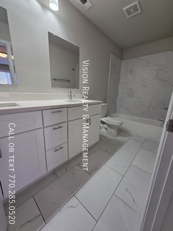 Beautiful 3 BD 2.5 BA Townhome MOVE in READY property image