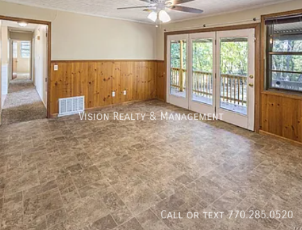 Flamingo Lane: where space, style, and comfort flock together. property image