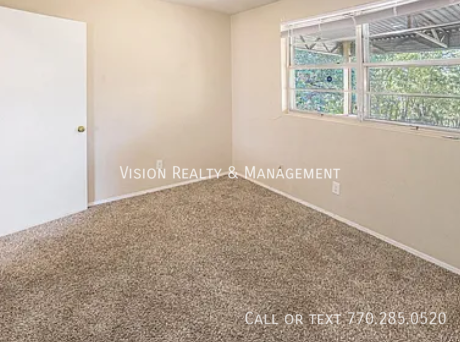 Flamingo Lane: where space, style, and comfort flock together. property image