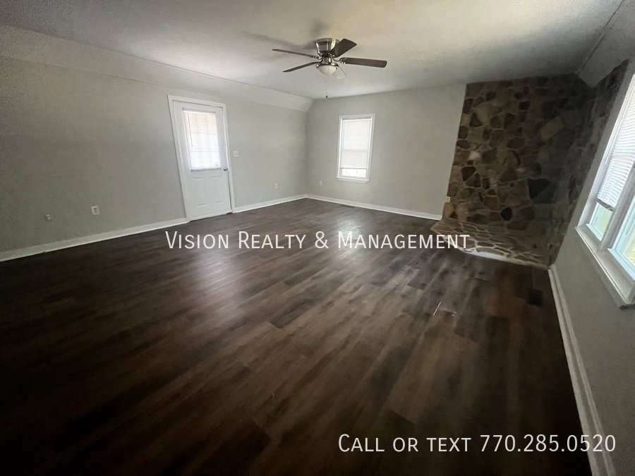 3BD/1BA in Winston property image