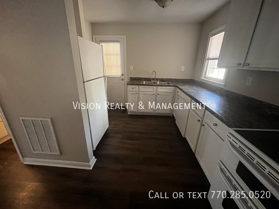 3BD/1BA in Winston property image