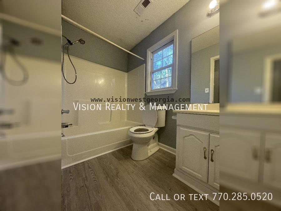 Three Bedroom/ Two Bath in Carrollton property image