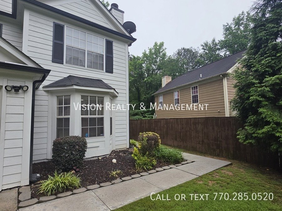 Lovely 3BD/2.5 BA In Stone Mountain property image