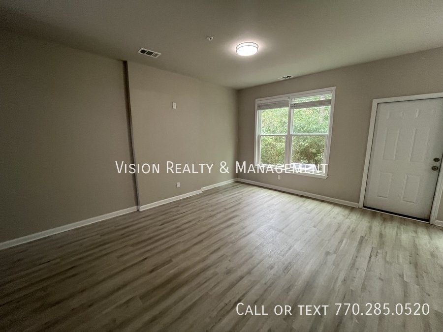 Beautiful 3 BD 2.5 BA Townhome MOVE in READY property image