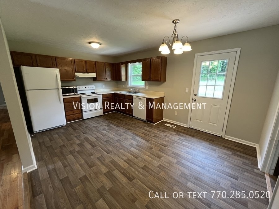 Charming 3BD/2BA in Villa Rica property image