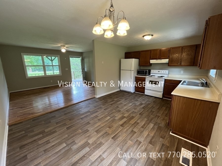 Charming 3BD/2BA in Villa Rica property image
