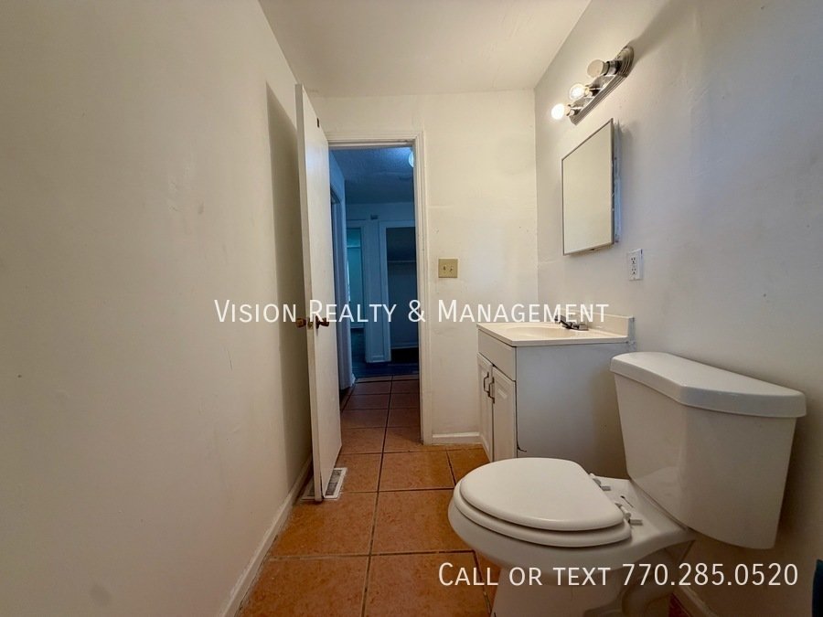 1070 Ollie Cir property image