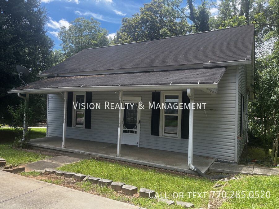 304 Broad St property image