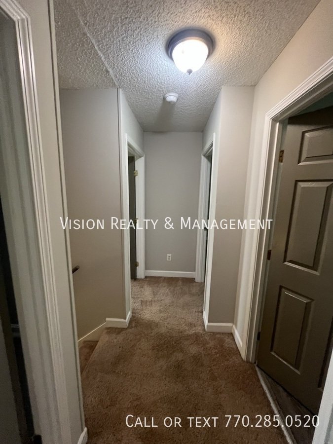 3BR/2BA Duplex Home property image