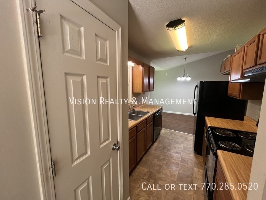 208 Wesley Chapel Rd. property image