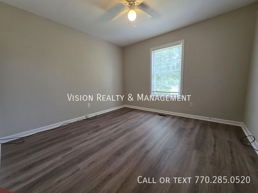 258 Lambert Overlook Cir. property image