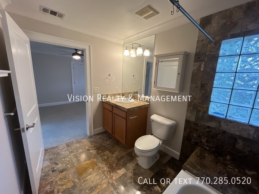 Beautiful 2 BD 2.5 BA property image