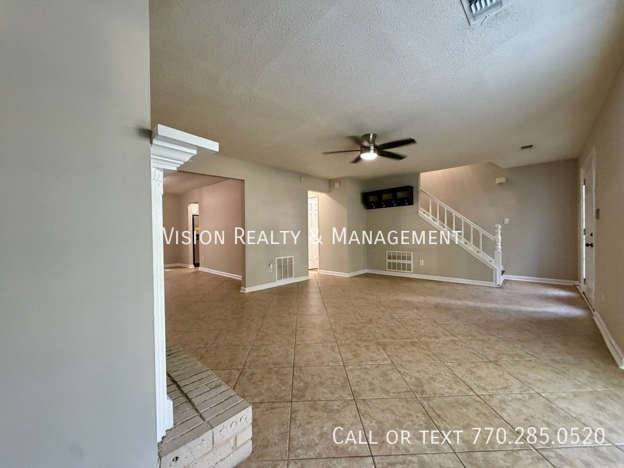 Beautiful 3 BD 2.5 BA Townhome property image