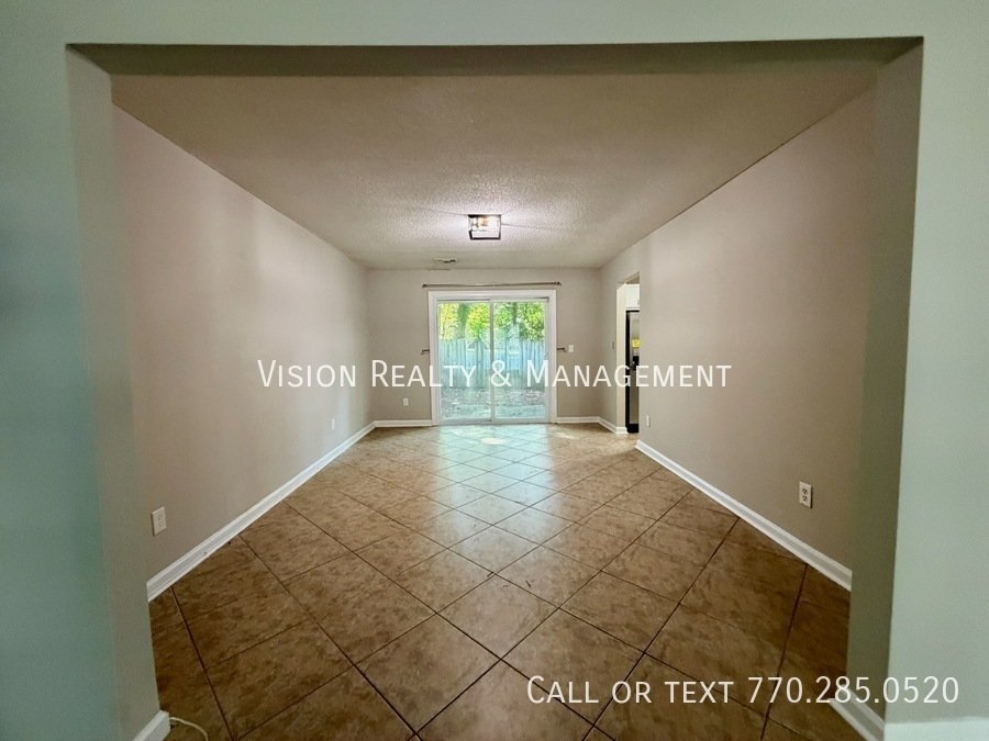Beautiful 3 BD 2.5 BA Townhome property image