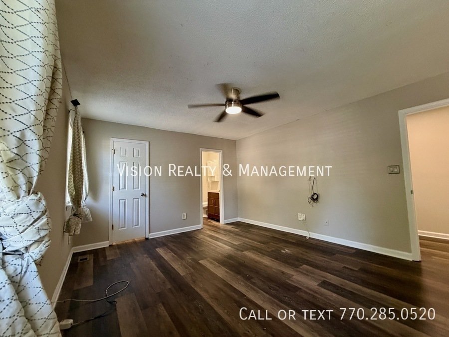 Beautiful 3 BD 2.5 BA Townhome property image