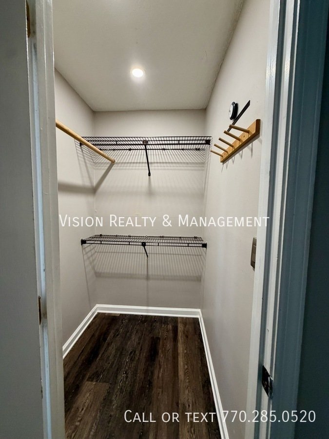 Beautiful 3 BD 2.5 BA Townhome property image