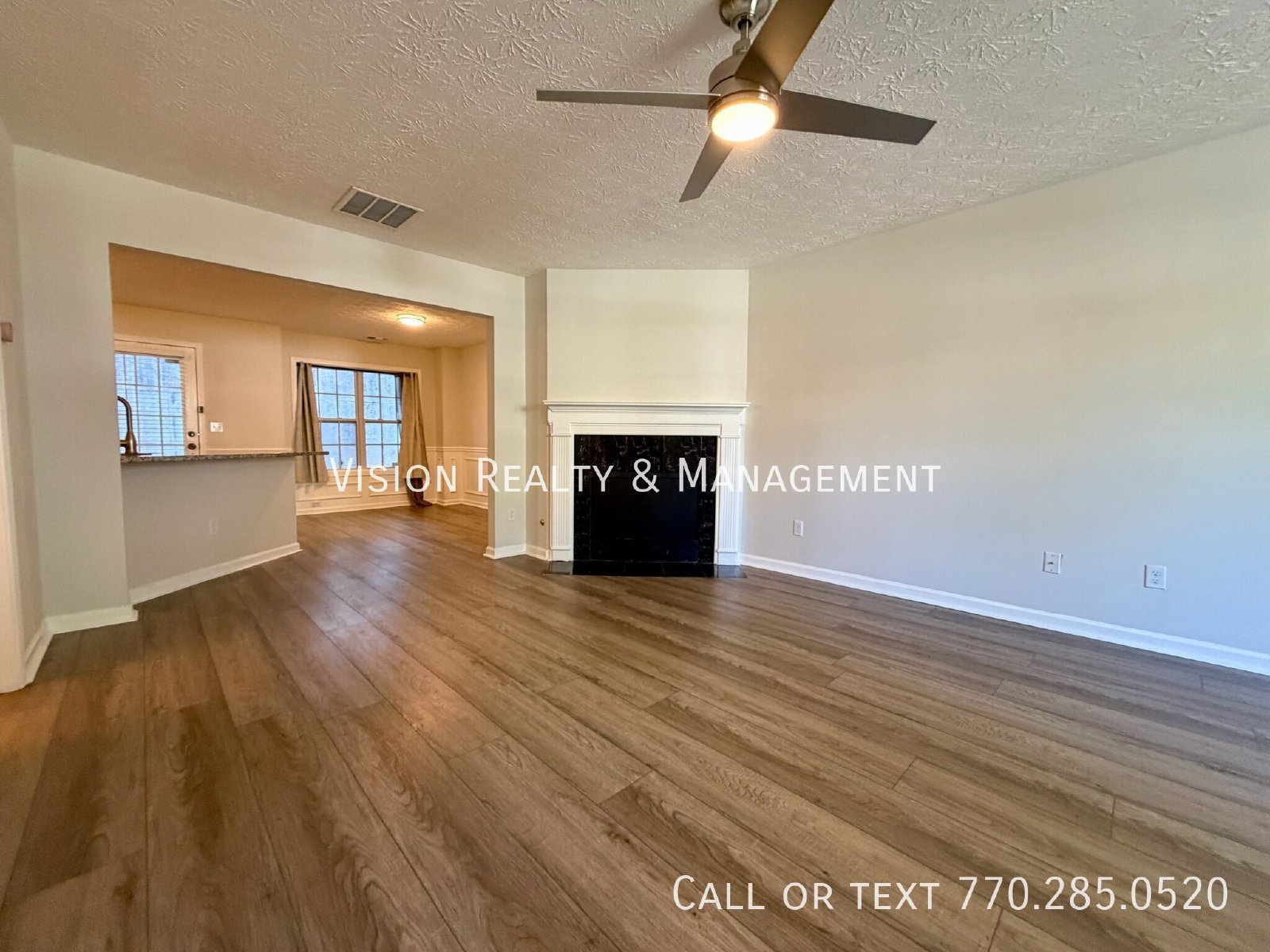 Beautiful 2 BD 2 BA Townhome property image