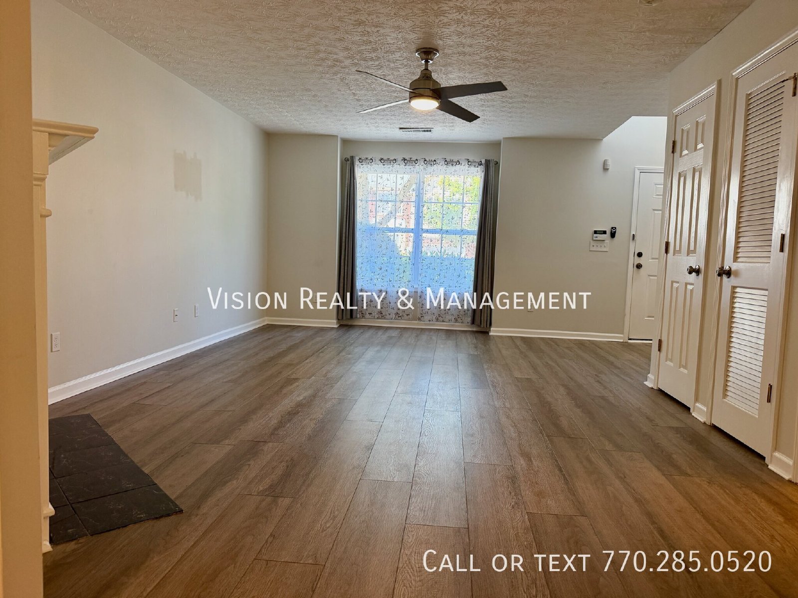 Beautiful 2 BD 2 BA Townhome property image