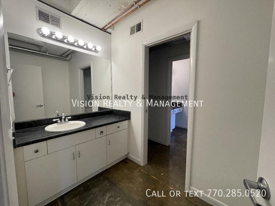 Modern Downtown Loft property image