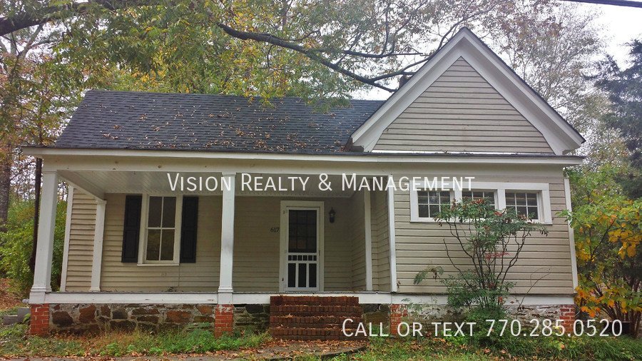 617 Spring St property image